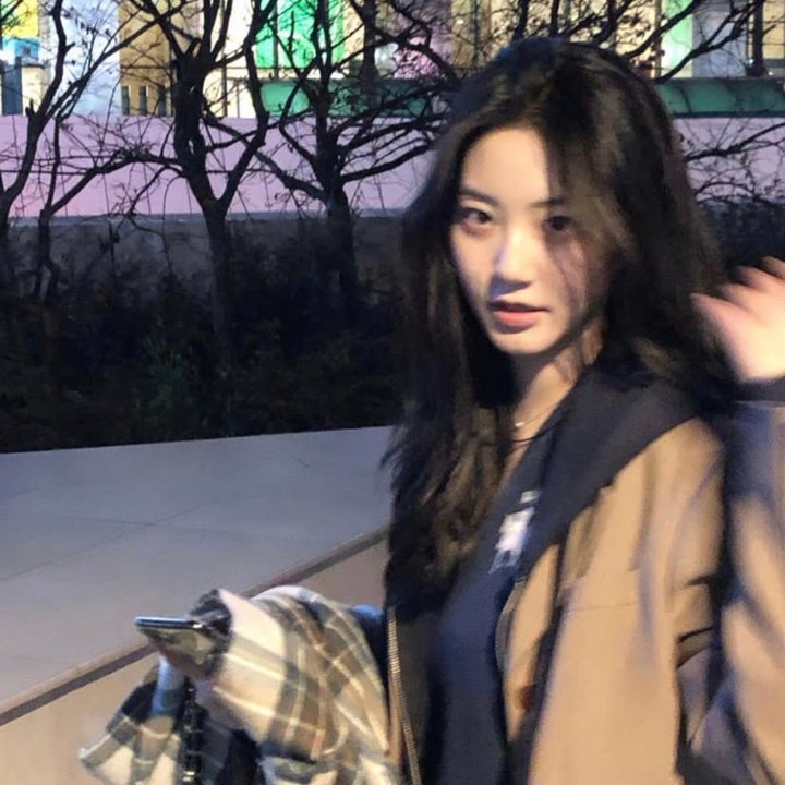 她不当女主很多年